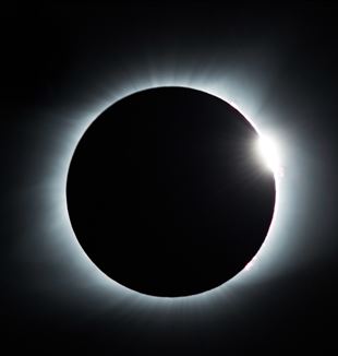 Solar eclipse image, 2017 (via Unsplash)
