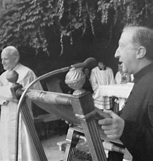 Vatican City, 16 July 1979: Fr. Giussani greets Pope John Paul II at the Grotto of Lourdes in the Vatican Gardens. (L'Osservatore Romano photographic services) 